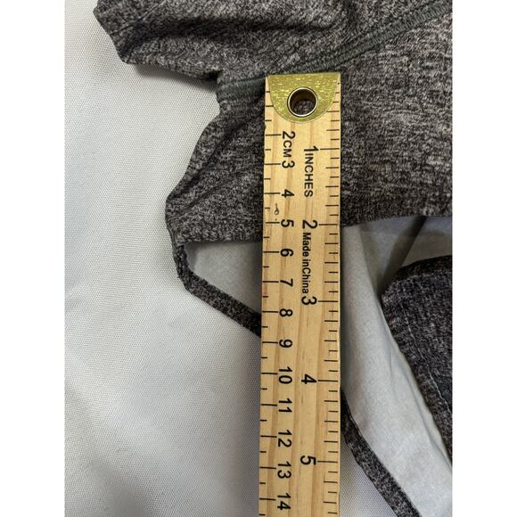 Lululemon Run Speed Short – Heathered Black/Grey – Size 6 - Picture 9 of 9